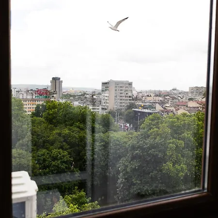 The View * فارنا